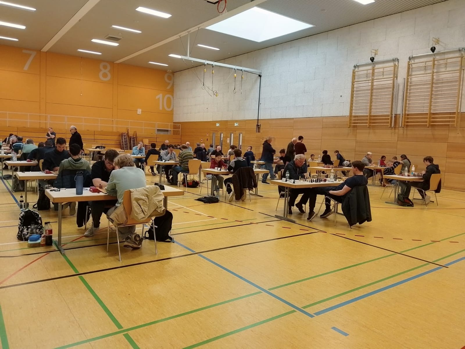 Ravensburghalle mit Teilnehmern beim Sulzfelder Open 2026